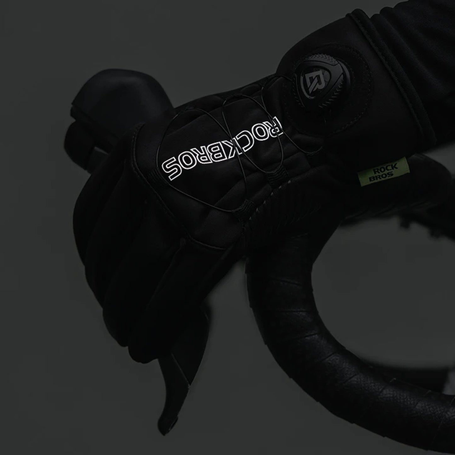 Warm black winter cycling gloves, windproof