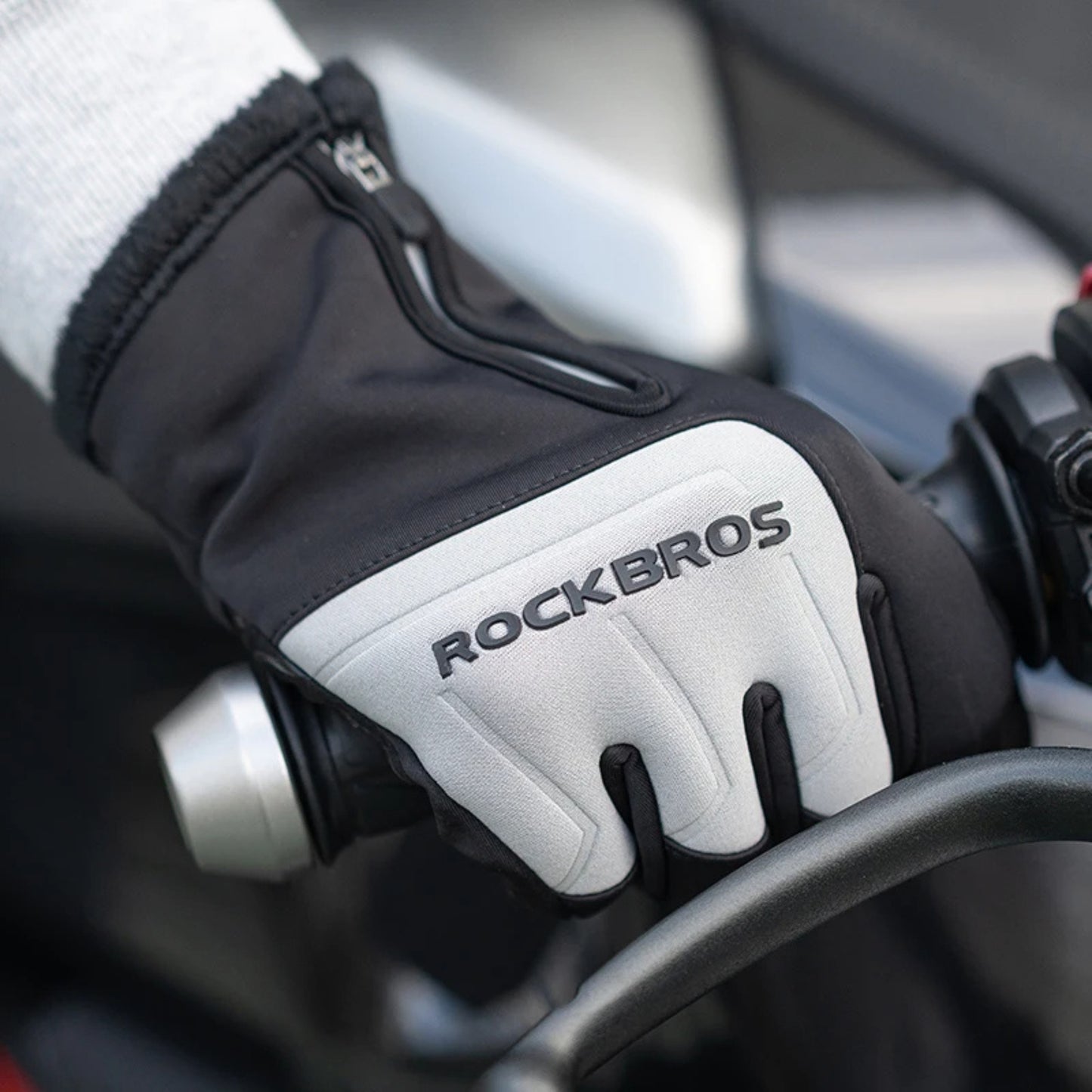 Warm and thick touchscreen winter cycling gloves