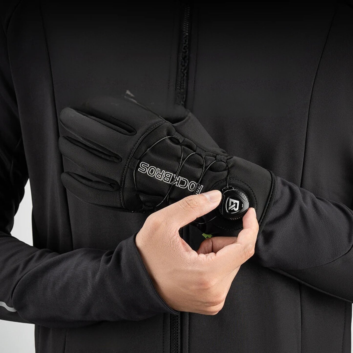 Warm black winter cycling gloves, windproof