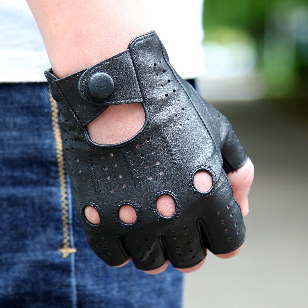 Half-finger driving gloves in breathable leather