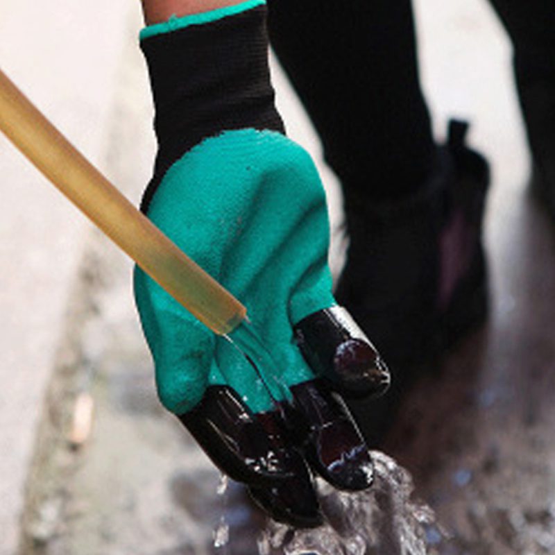 Gants jardinage avec griffes à main