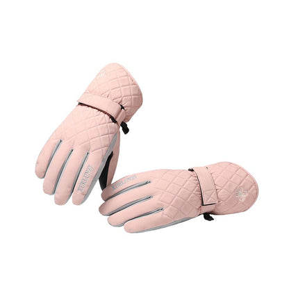 Trendy women's ski gloves with a checkered design