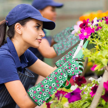 Guantes de jardinería de manga larga para mujer con estampados florales.