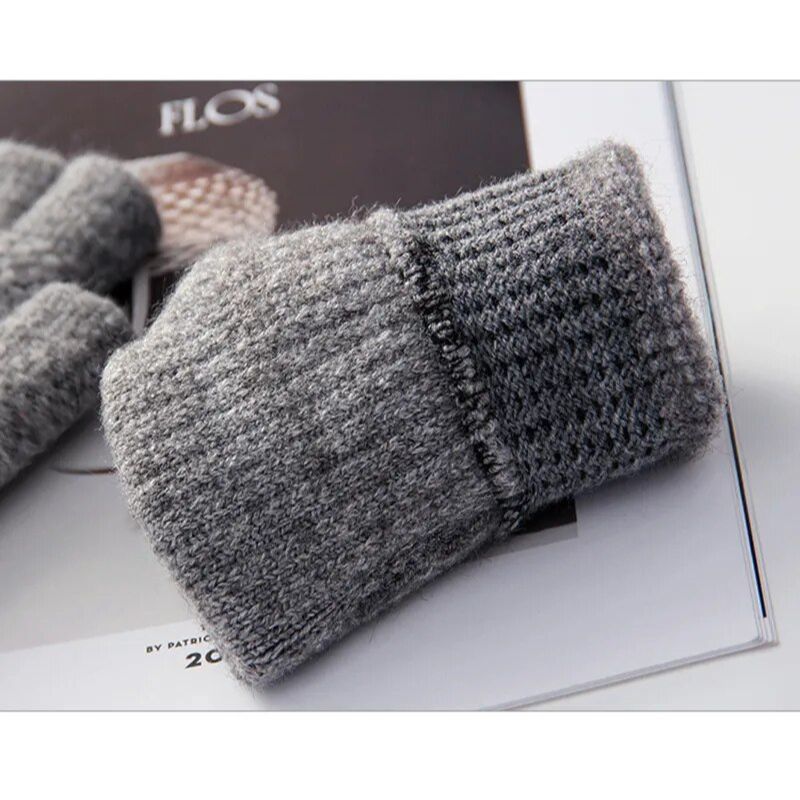 Mitones de hombre tejidos con lana de alpaca