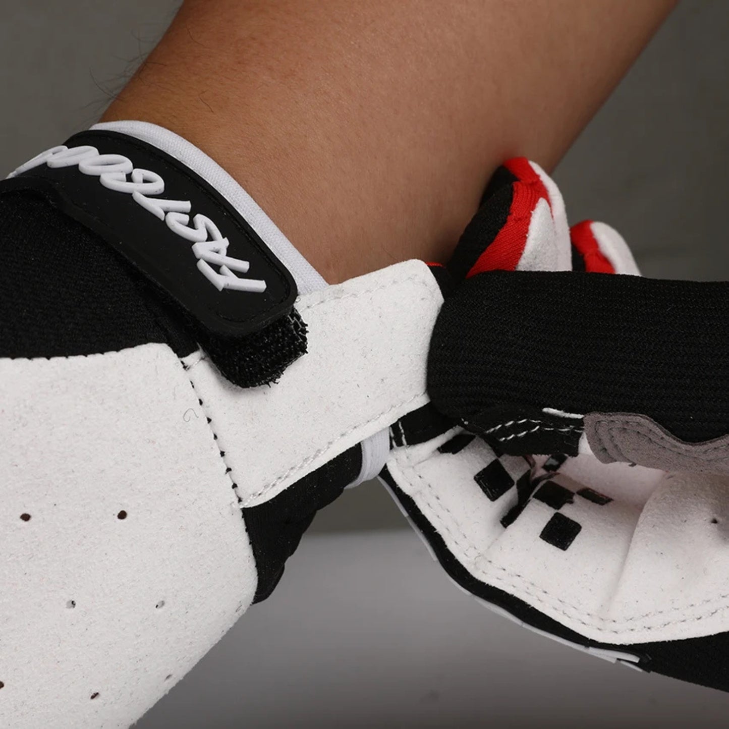 Gants VTT performance avec motifs