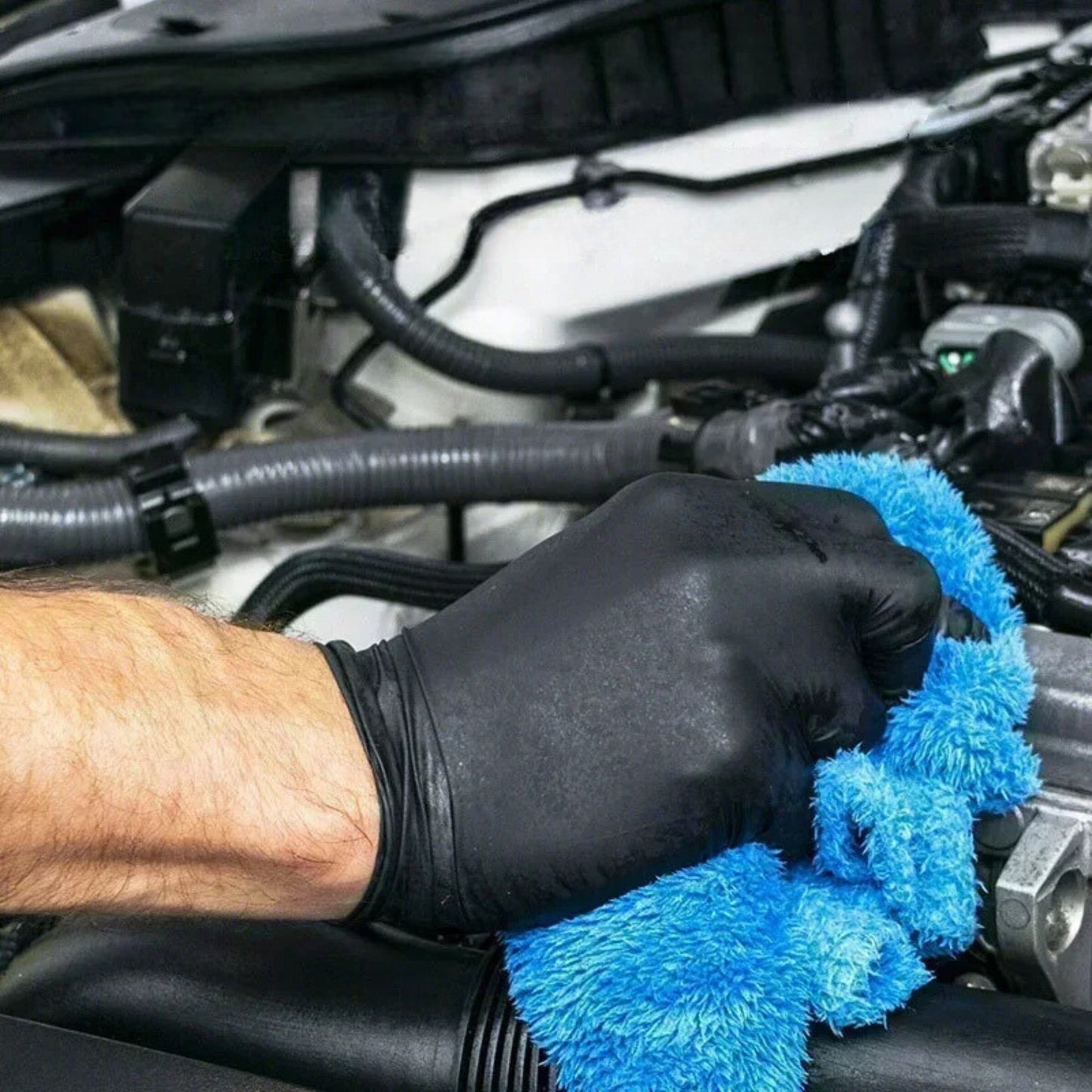 Durable black nitrile gloves, 100 pieces