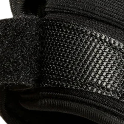 Black winter cycling gloves with shock absorption