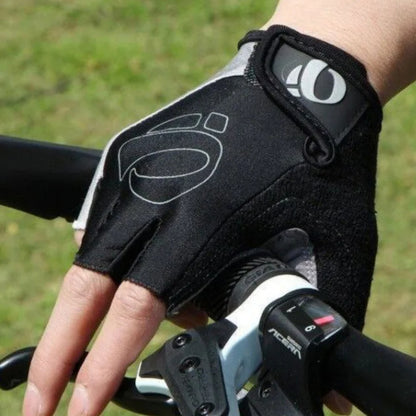 Breathable, sweat-wicking cycling gloves