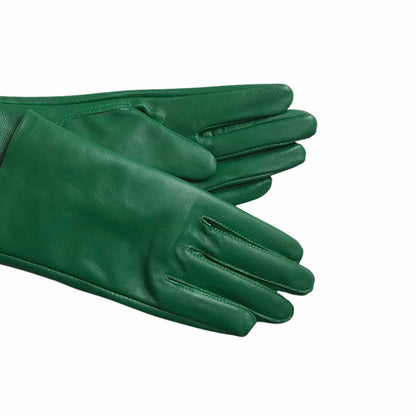 Guantes de piel para mujer en colores de moda.