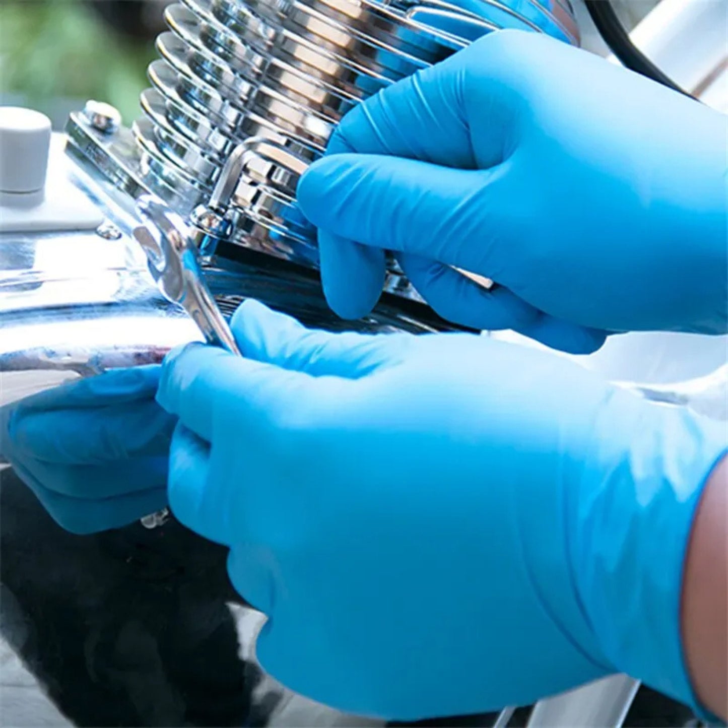 100 pieces of food-grade blue nitrile gloves