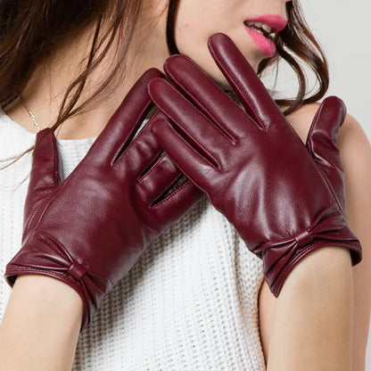 2023_03_gant_cuir_femme_avec_noeud_papillon_7