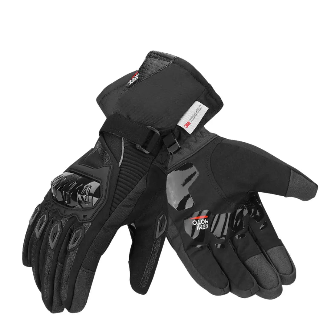 Gant moto long hiver haute performance sur fond blanc.