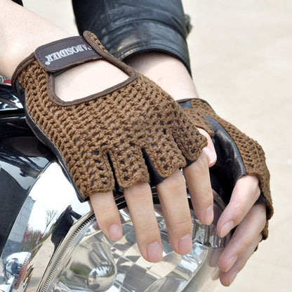 Half-finger driving gloves in leather and mesh
